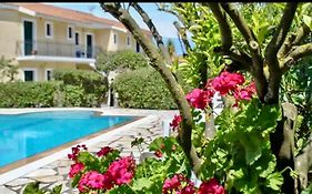 Lemon Tree Apartments B C