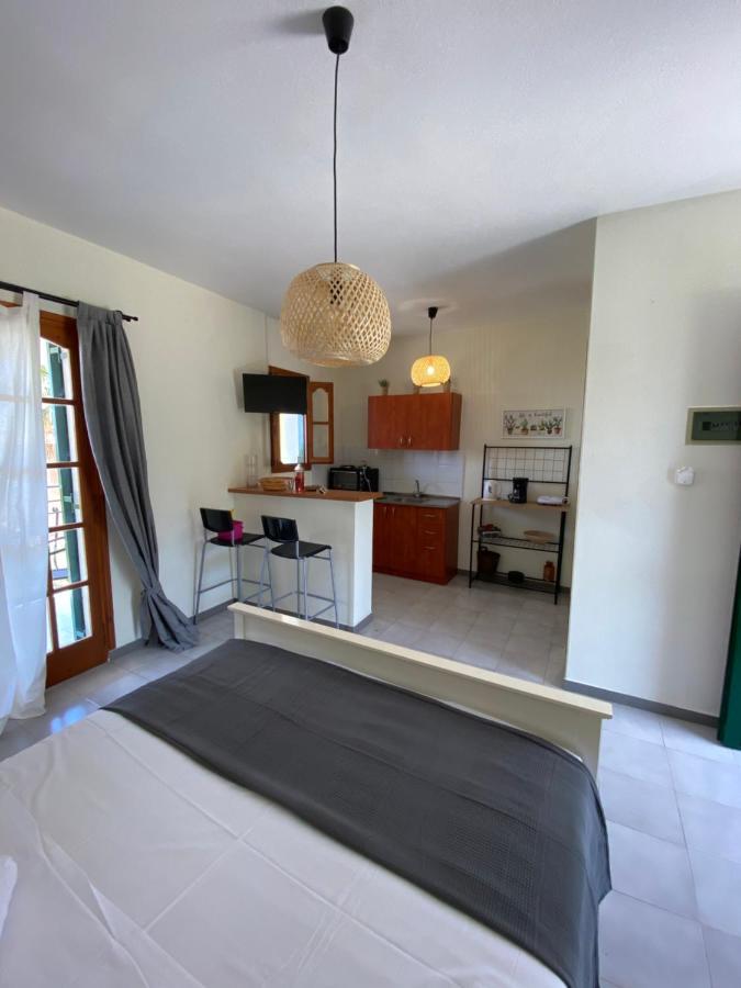 Lemon Tree Apartments B C Argostoli  Exterior foto